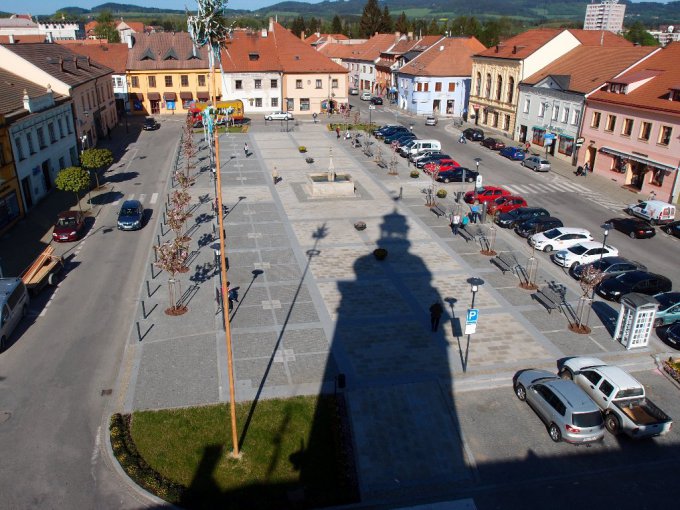 Zrekonstruované objekty ve městě - náměstí a radnice